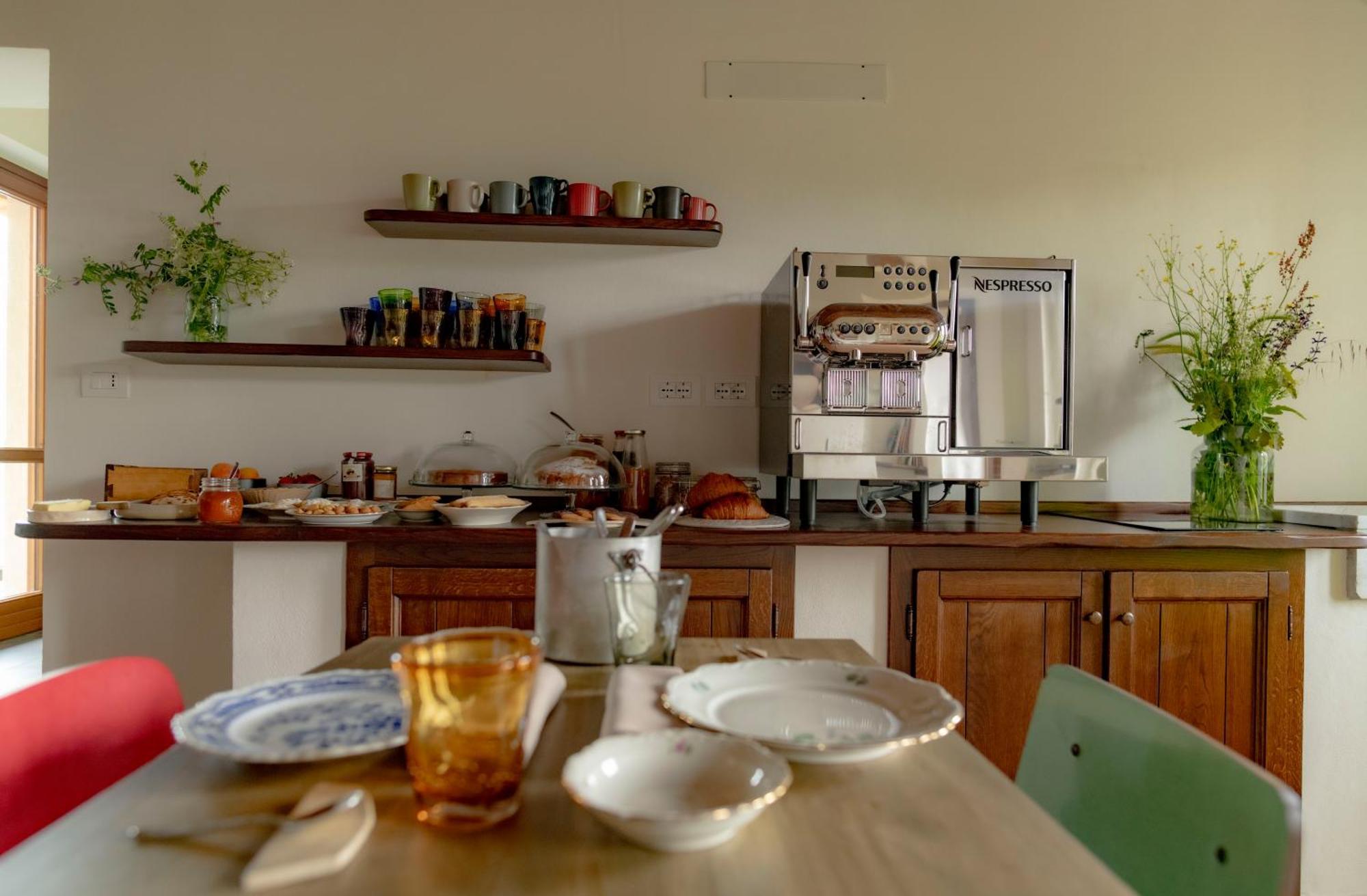 Ca' Nadin Agriturismo San Damiano d'Asti ภายนอก รูปภาพ