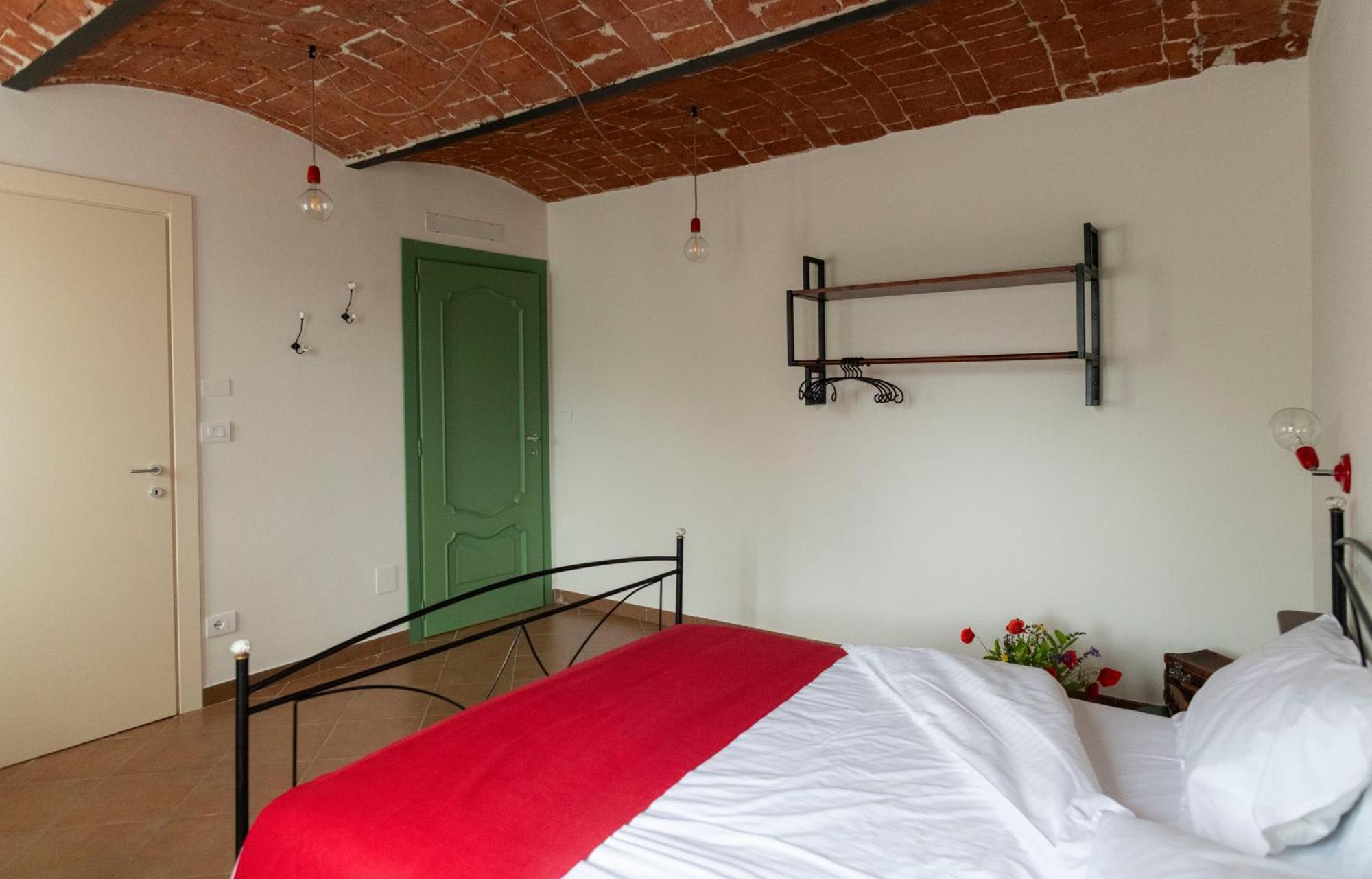 Ca' Nadin Agriturismo San Damiano d'Asti ภายนอก รูปภาพ