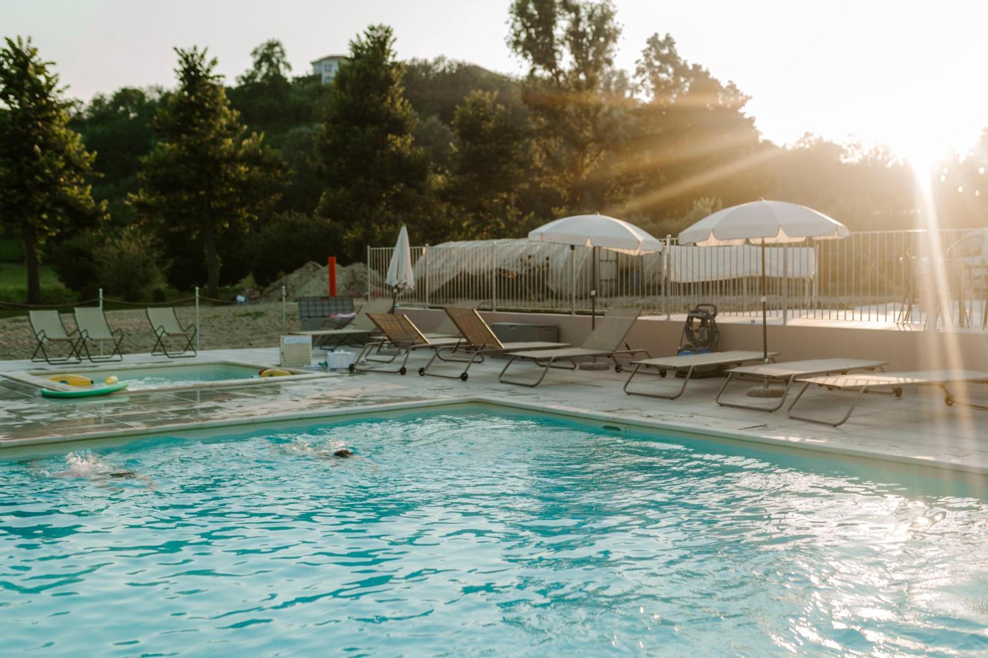 Ca' Nadin Agriturismo San Damiano d'Asti ภายนอก รูปภาพ